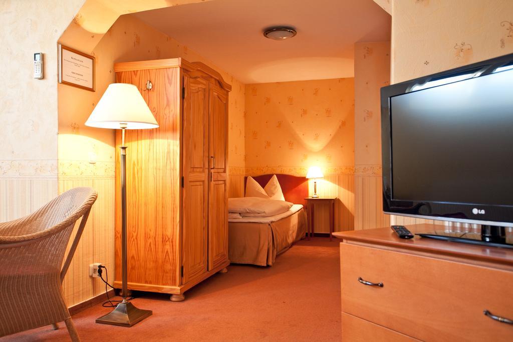 Kamer met 5 Bedden en Eigen Badkamer