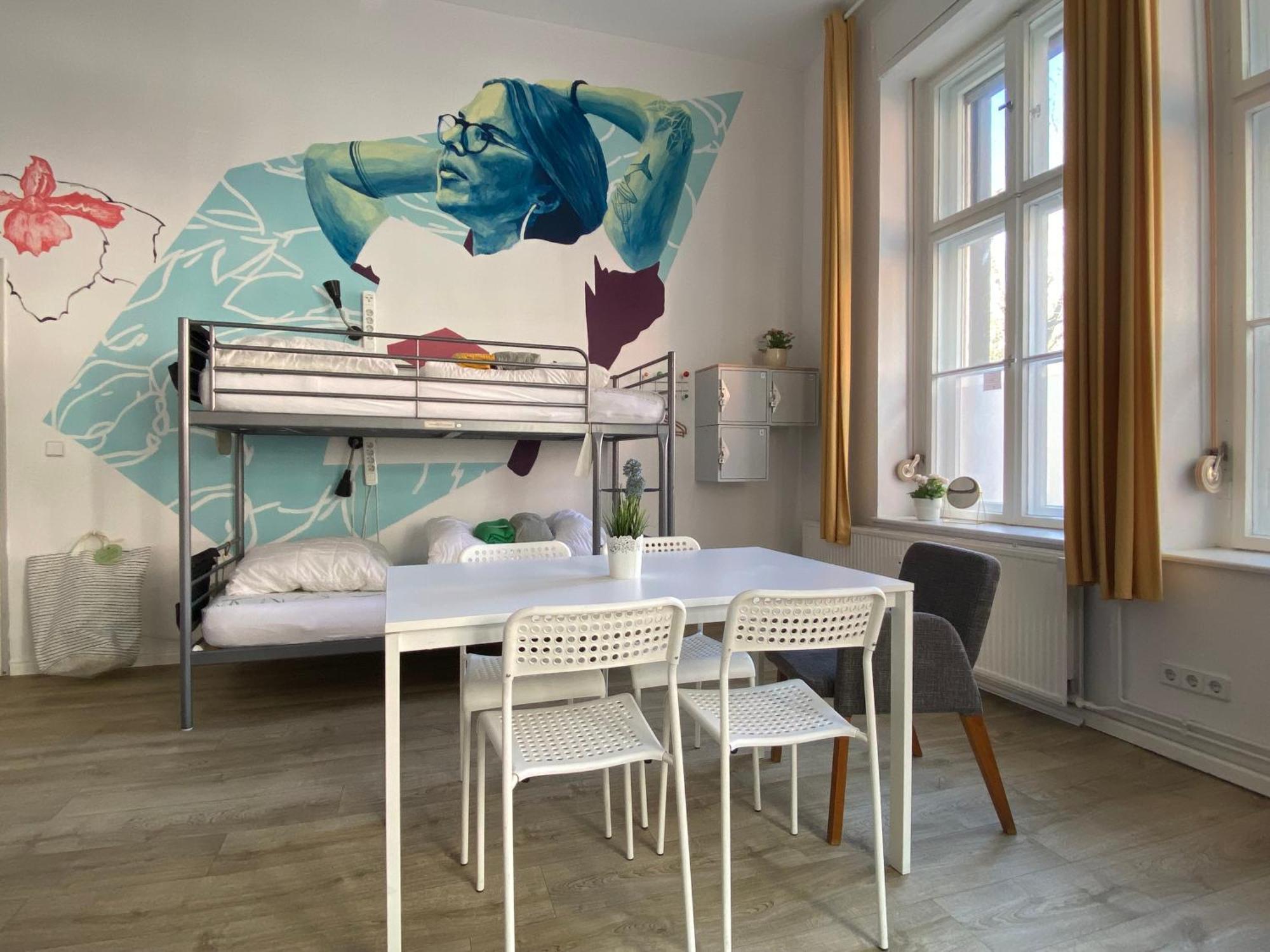 Bunk bed Female Dormitory Room