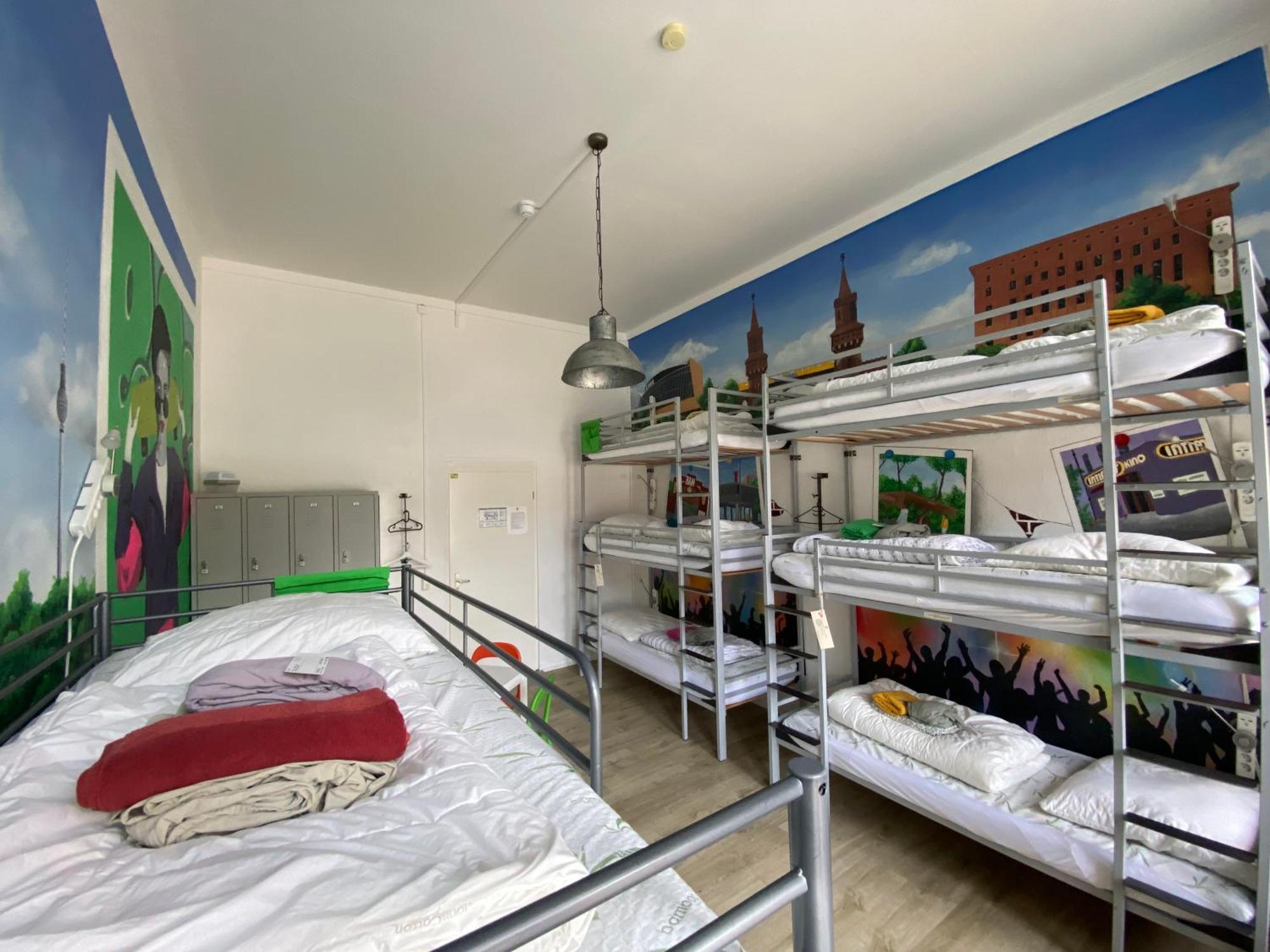 Bed 8-Bed Mixed Dormitory Room